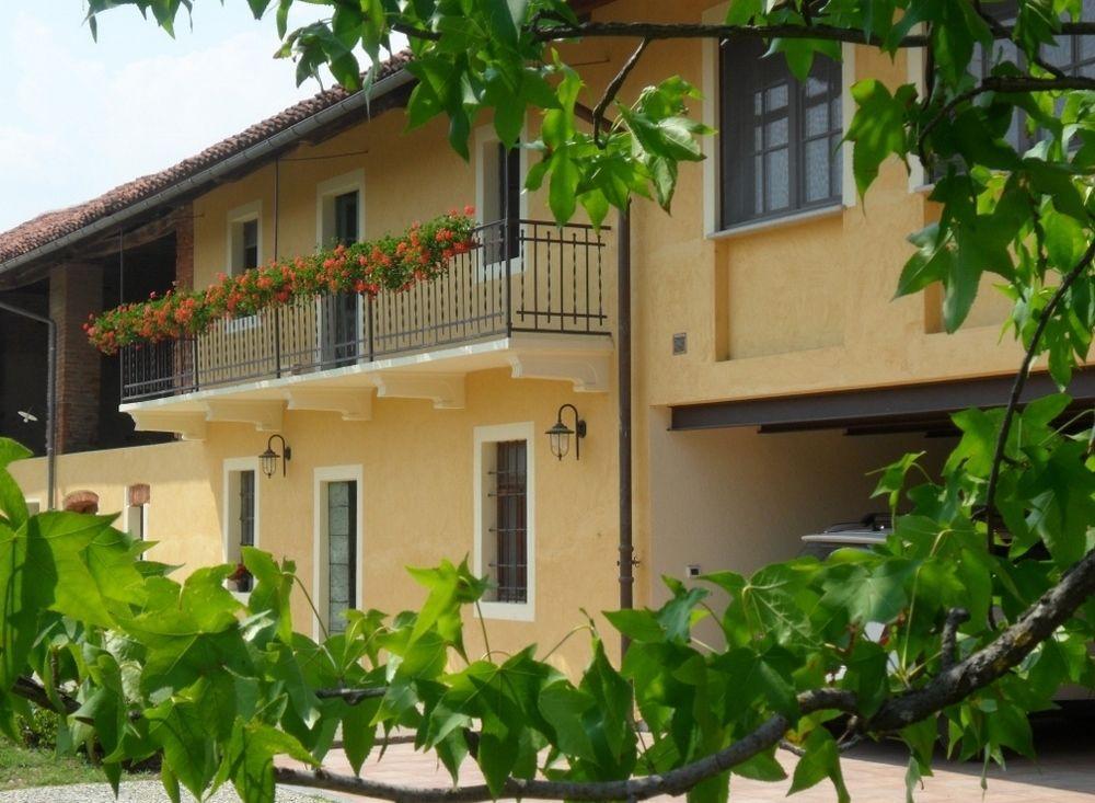 Quattro Gatti Bed & Breakfast Airasca ภายนอก รูปภาพ